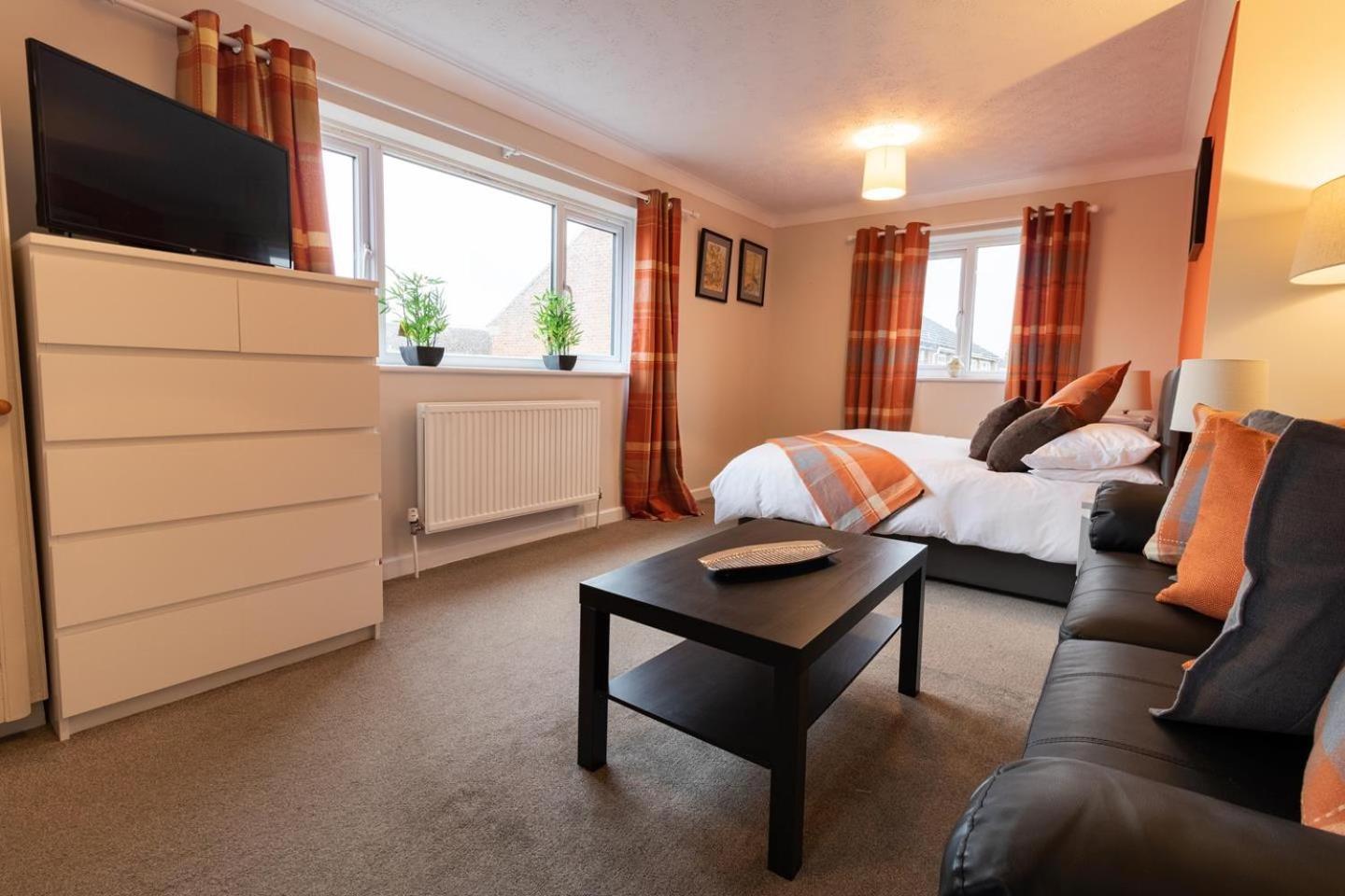 St Anne'S Serviced Accommodation - Bicester Oxfordshire Exteriör bild