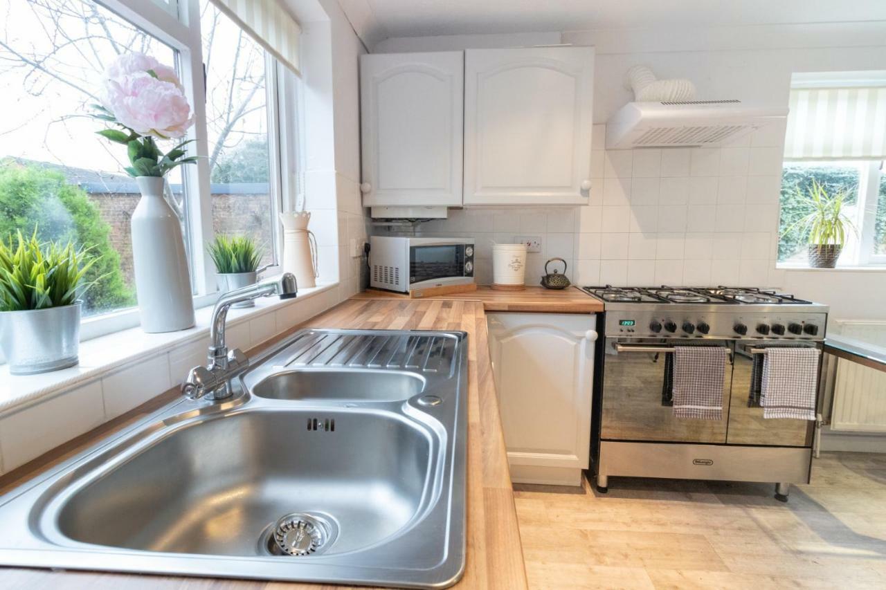 St Anne'S Serviced Accommodation - Bicester Oxfordshire Exteriör bild