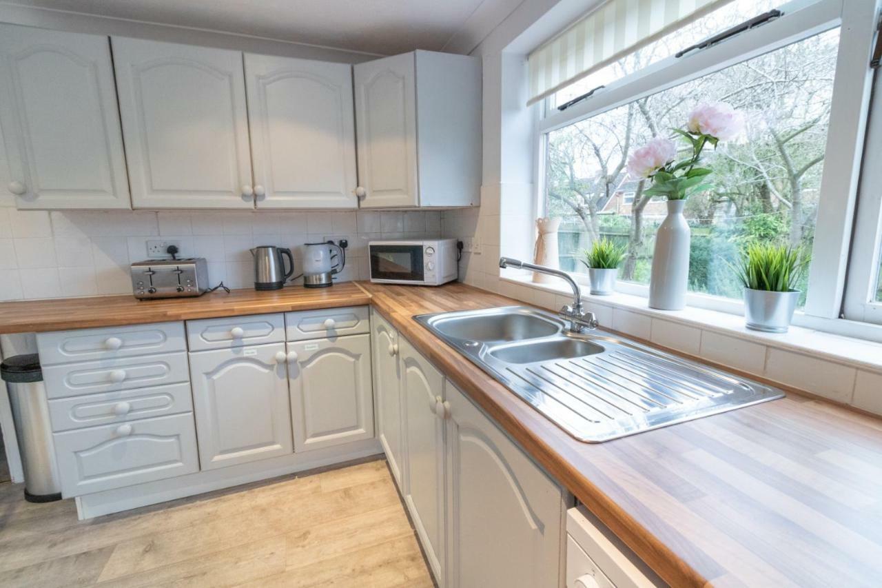 St Anne'S Serviced Accommodation - Bicester Oxfordshire Exteriör bild